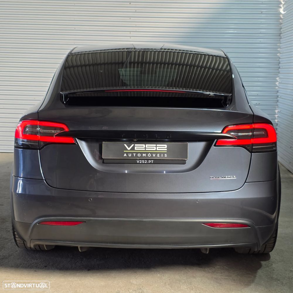 Tesla Model X Performance - 7