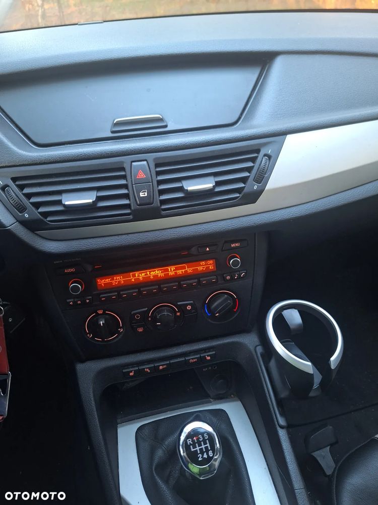 BMW X1 sDrive18d xLine - 11