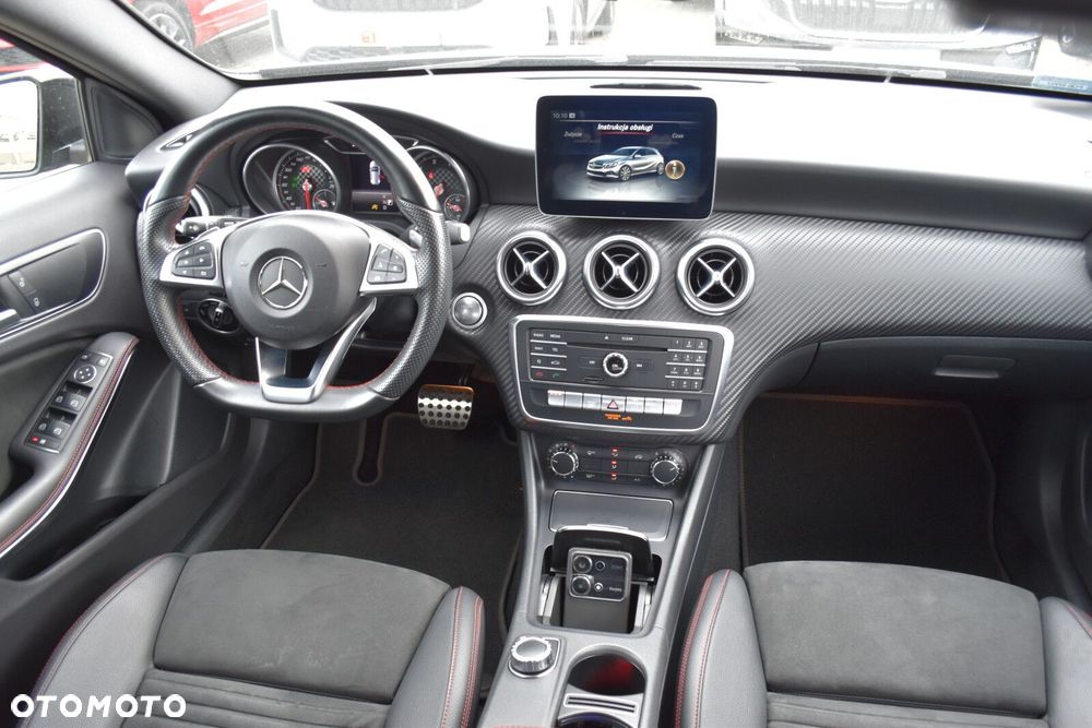 Mercedes-Benz Klasa A 180 7G-DCT AMG Line - 11