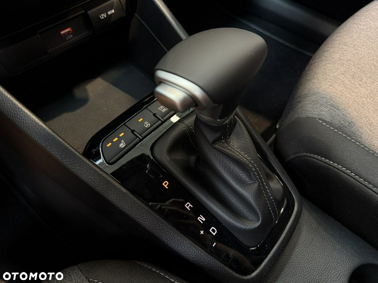 Kia Stonic - 18