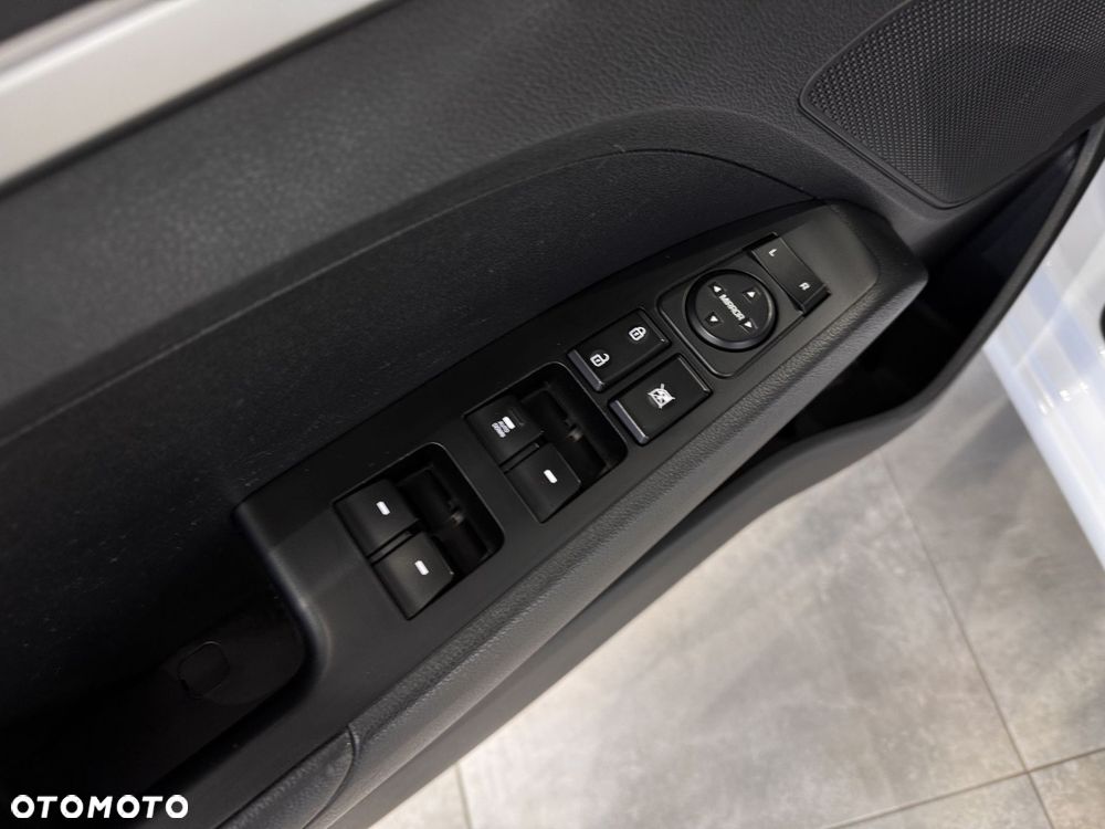 Hyundai Elantra - 14