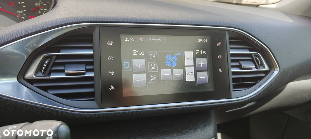 Peugeot 308 1.6 BlueHDi Allure S&S - 6