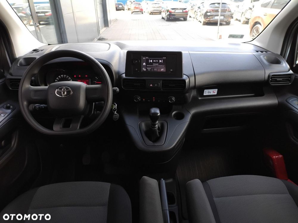 Toyota Proace City - 23