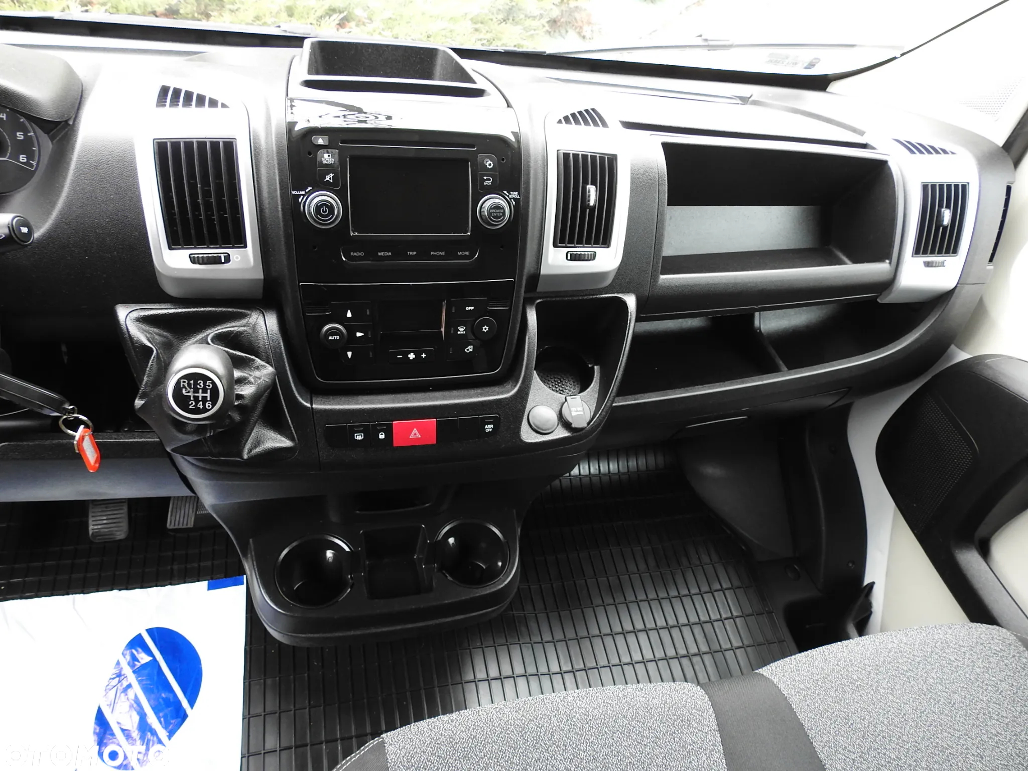 Fiat DUCATO PLANDEKA WINDA 8 PALET WEBASTO KLIMATYZACJA TEMPOMAT 150KM [ 5660 ] - 30