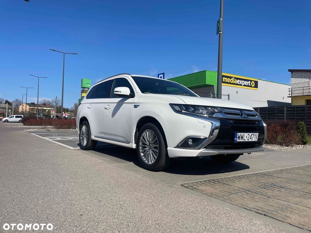 Mitsubishi Outlander - 26