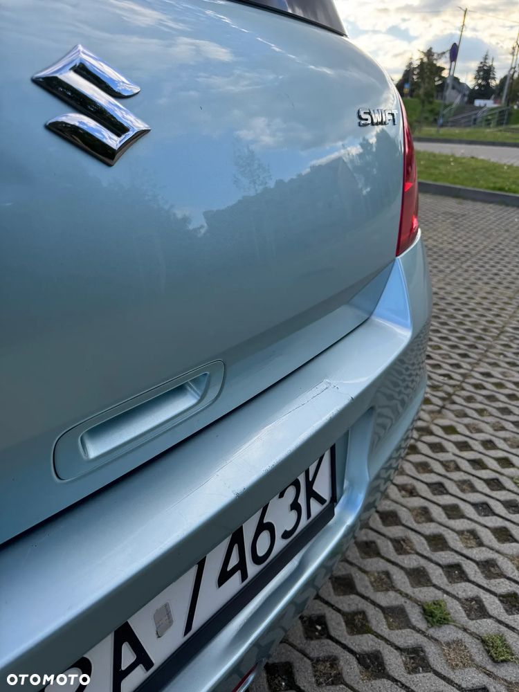 Suzuki Swift - 12