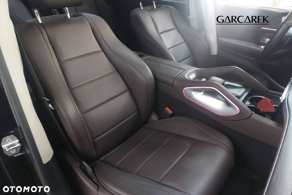 Mercedes-Benz GLS - 23