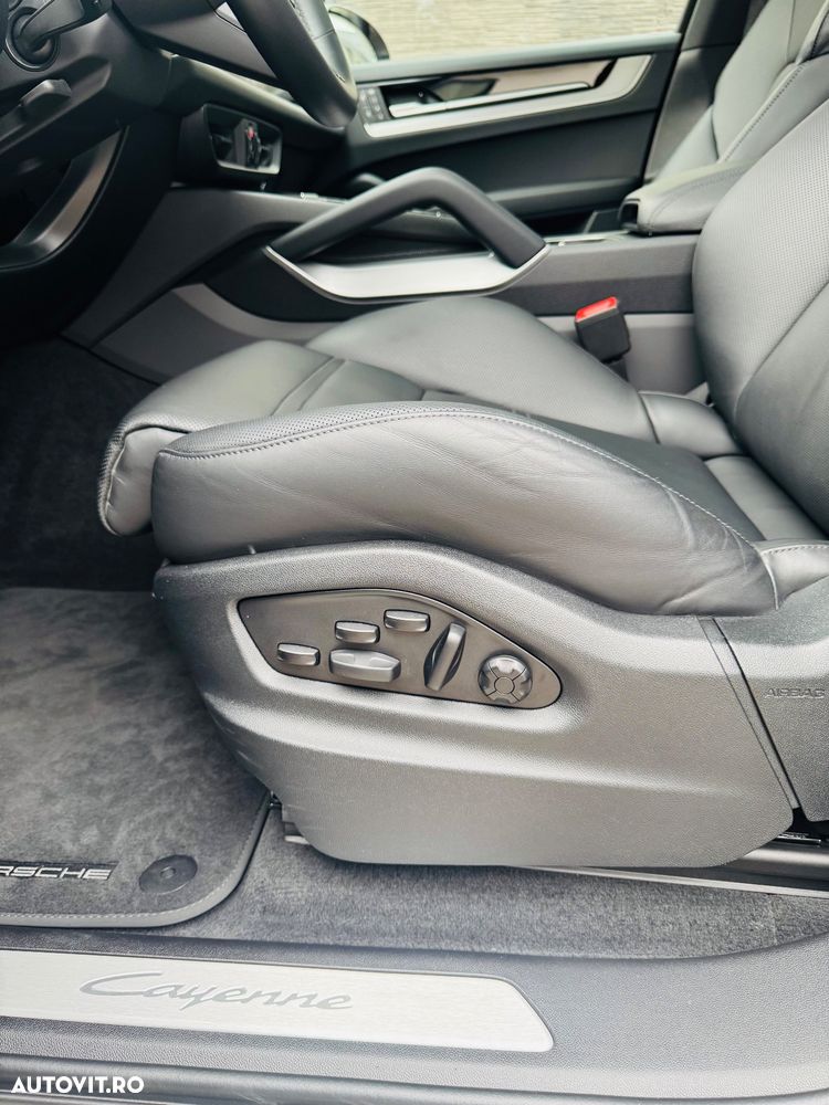 Porsche Cayenne Coupe - 10