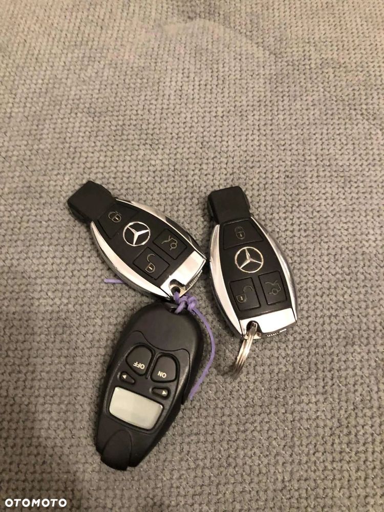 Mercedes-Benz Klasa E - 36