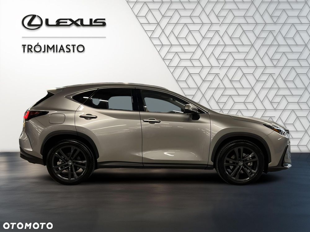 Lexus NX - 7