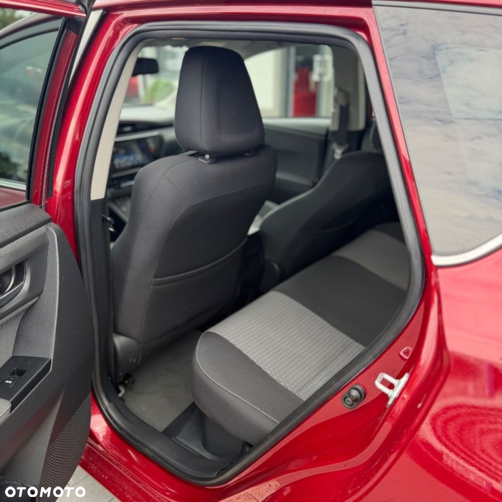 Toyota Auris - 22