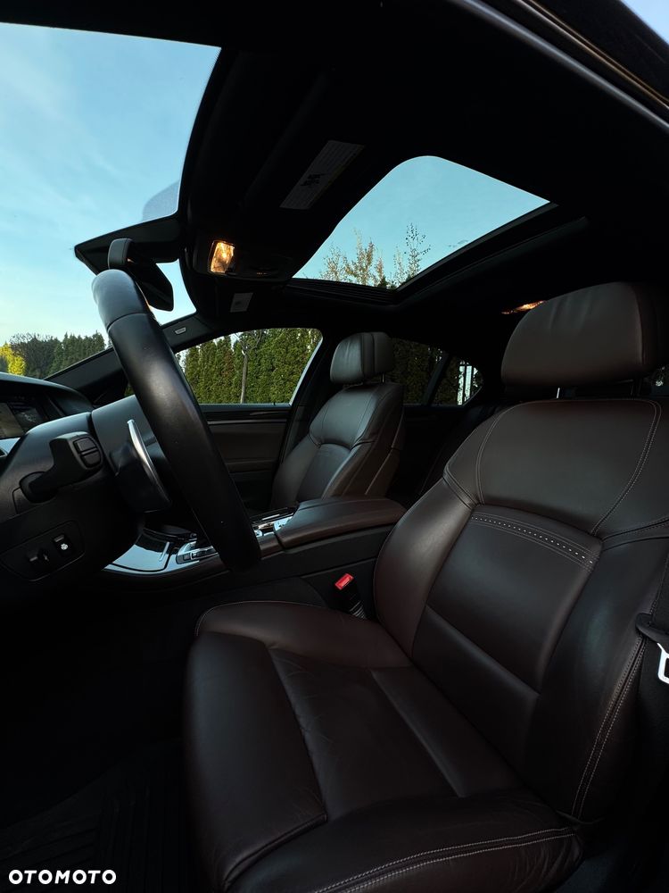 BMW Seria 5 530d xDrive - 22