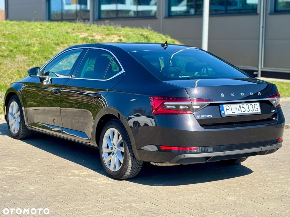 Skoda Superb 2.0 TDI SCR 4x4 Style DSG - 6