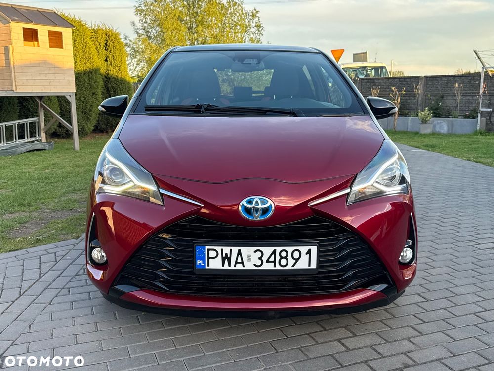Toyota Yaris Hybrid 100 Selection Platinum - 15