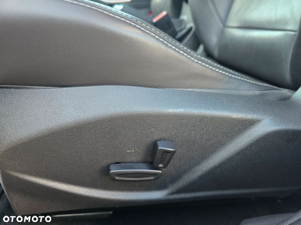 Ford Focus 2.0 EcoBoost ST mit Leder-Exclusiv-Paket - 24