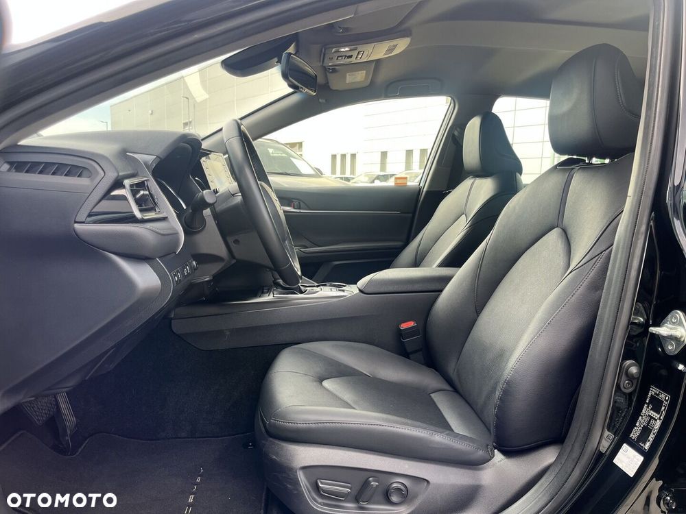 Toyota Camry 2.5 Hybrid Comfort CVT - 10