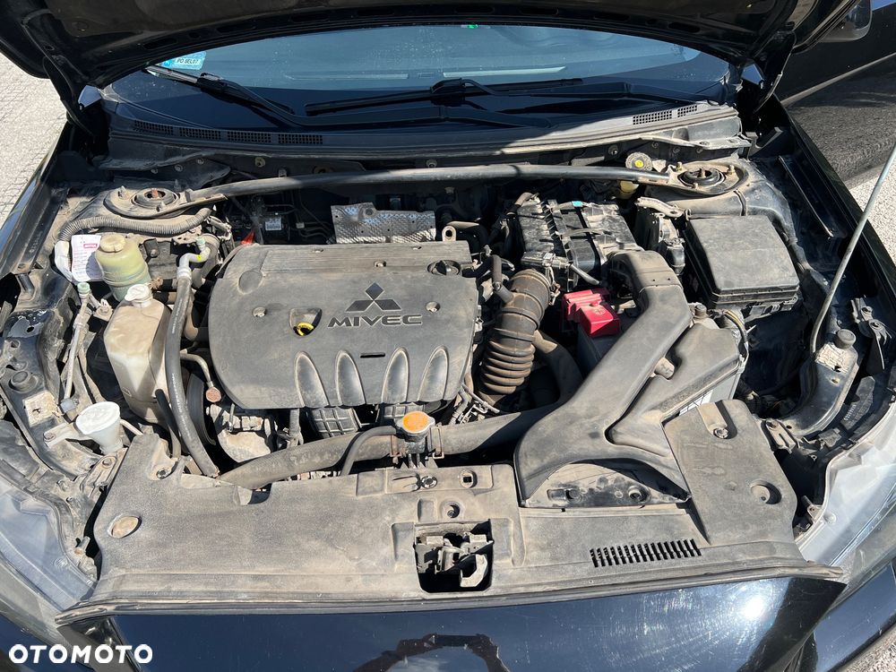 Mitsubishi Lancer 1.8 Intense - 8