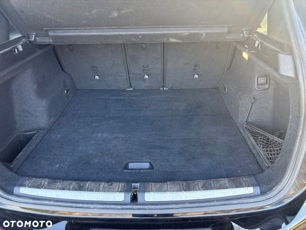 BMW X1 xDrive20i - 28