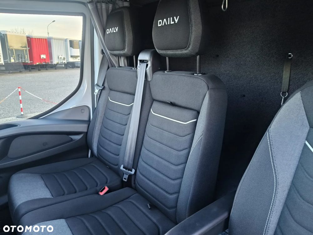 Iveco DAILY 70C18 / SKRZYNIA / FABRYCZNIE NOWE / NA PODUSZKACH / - 24
