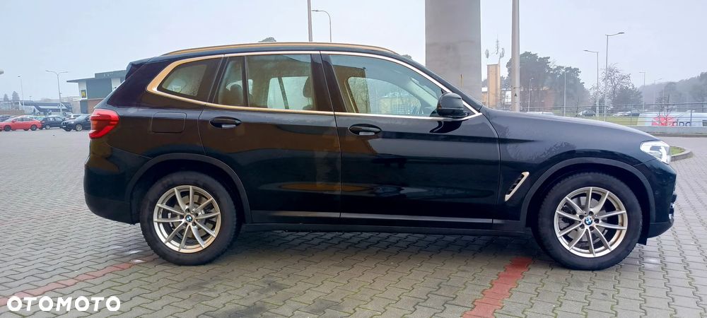 BMW X3 sDrive18d - 4