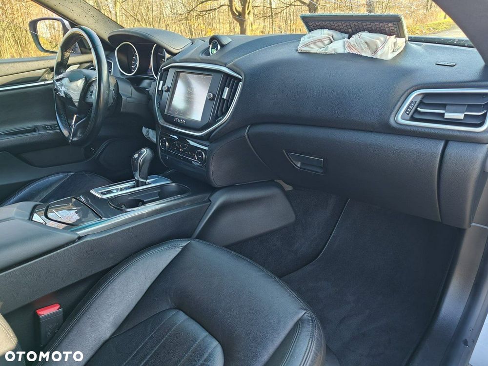 Maserati Ghibli - 15