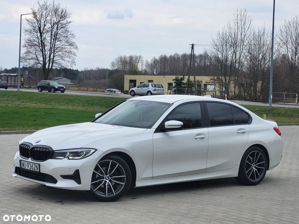 BMW Seria 3 318d Sport Line - 10