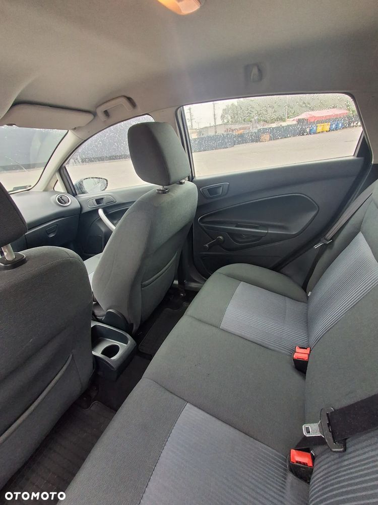 Ford Fiesta 1.4 TDCi Ambiente - 18