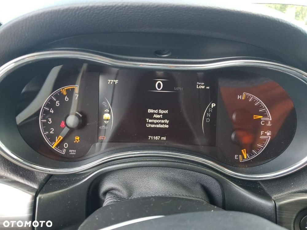 Jeep Grand Cherokee - 10