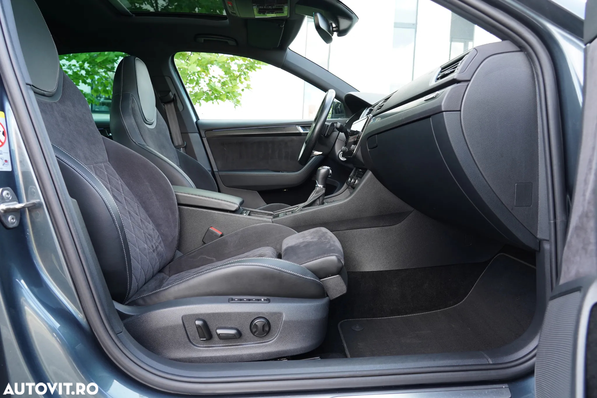 Skoda Superb 1.4 TSI iV DSG Sportline - 18