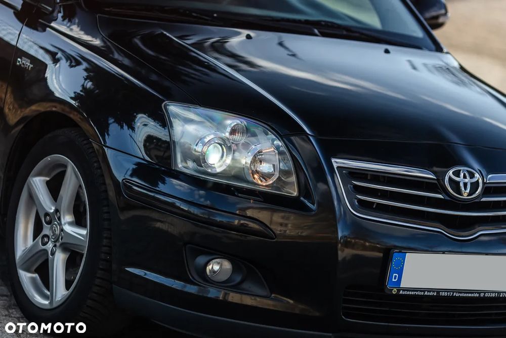 Toyota Avensis 2.2 D-4D Prestige - 10