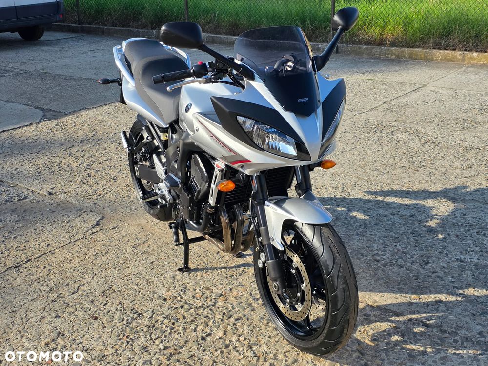 Yamaha FZ6 - 6