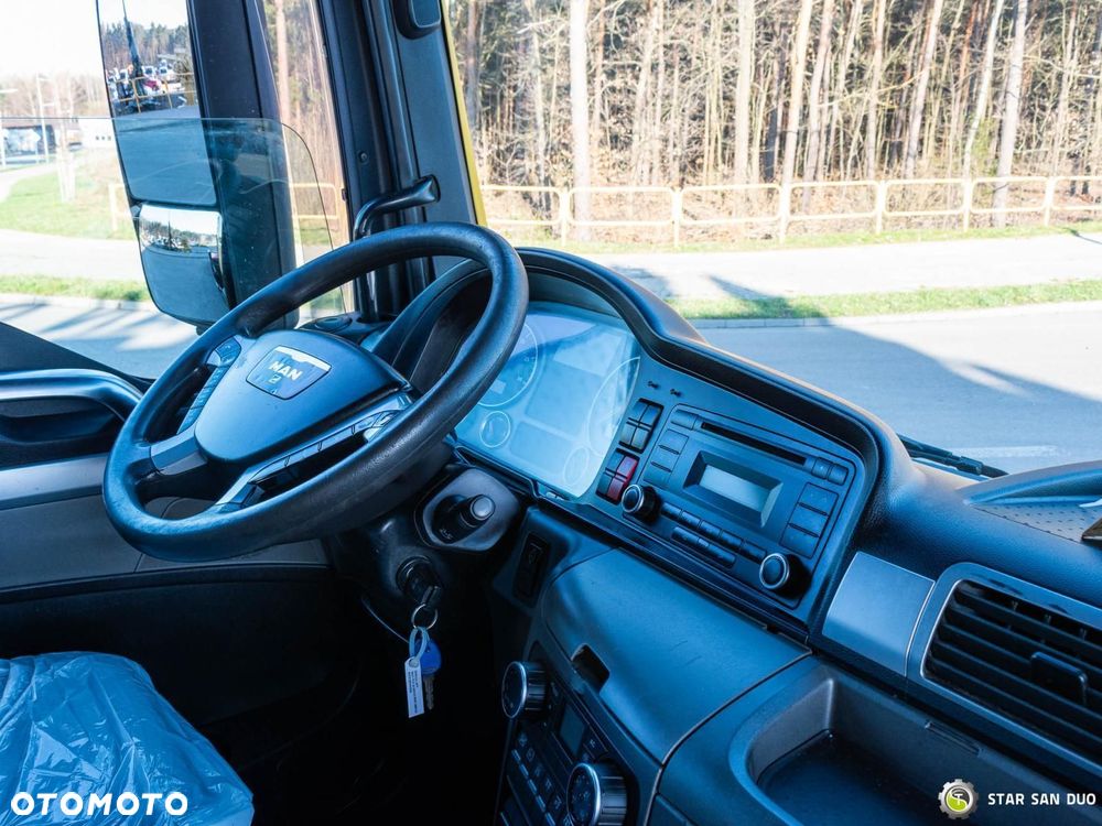 MAN TGS 26.320 6x2 HMF 3000-K3 HDS Żuraw Laweta - 16