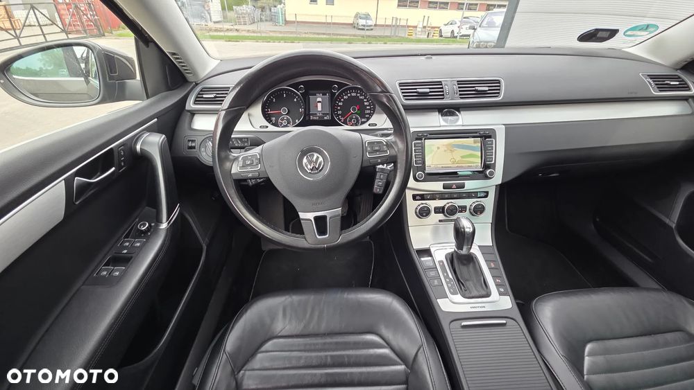 Volkswagen Passat 2.0 TDI 4Motion DSG BlueMotion Tech Highline - 14