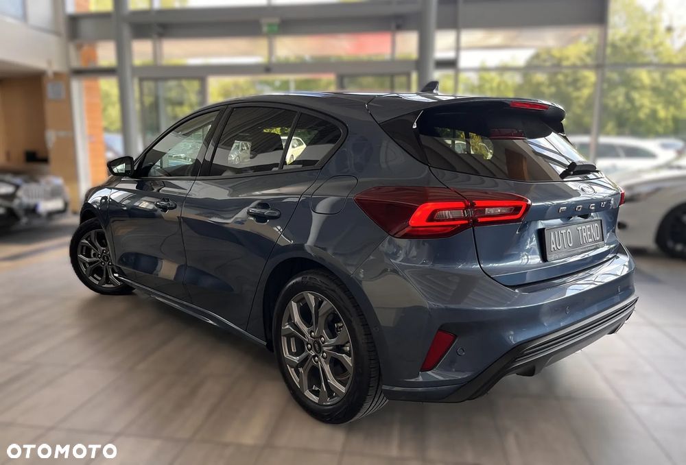 Ford Focus 1.0 EcoBoost Hybrid ST-LINE X - 6