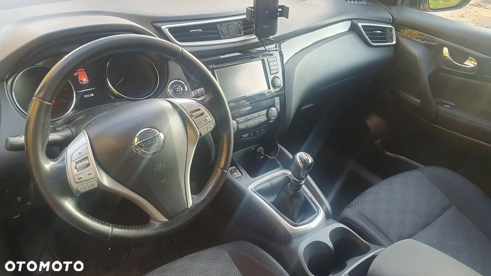 Nissan Qashqai 1.2 DIG-T N-Connecta EU6 - 11