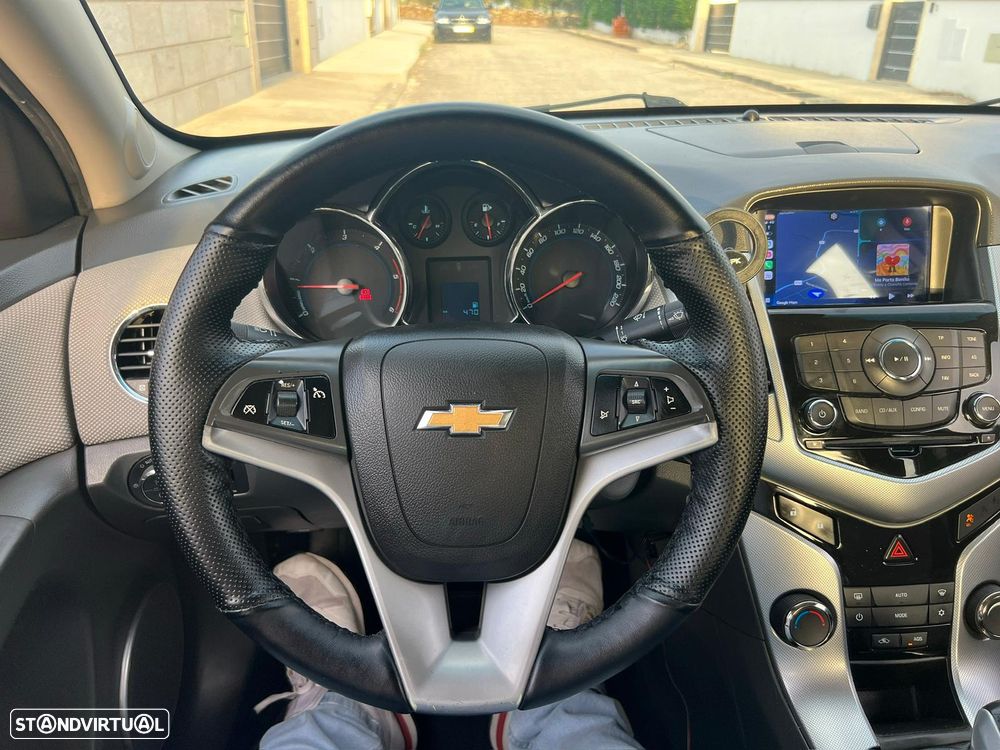 Chevrolet Cruze 2.0 LT - 19