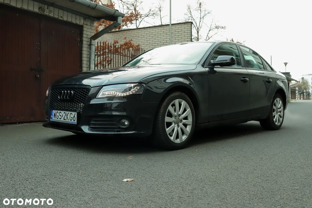 Audi A4 Limousine - 4