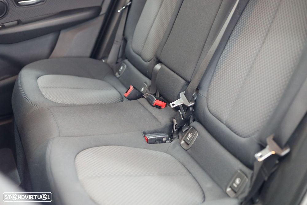 BMW 225xe Active Tourer Advantage - 18