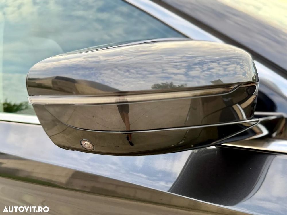 BMW Seria 5 520d Aut. Luxury Line - 16