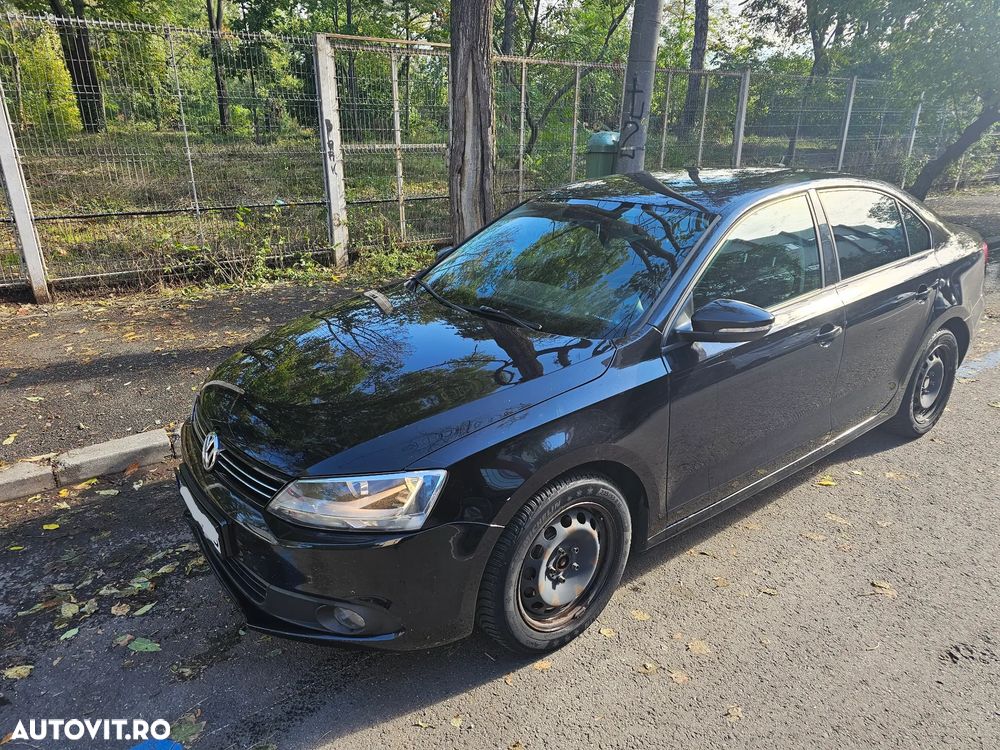 Volkswagen Jetta 1.6 TDI DPF Comfortline DSG - 1