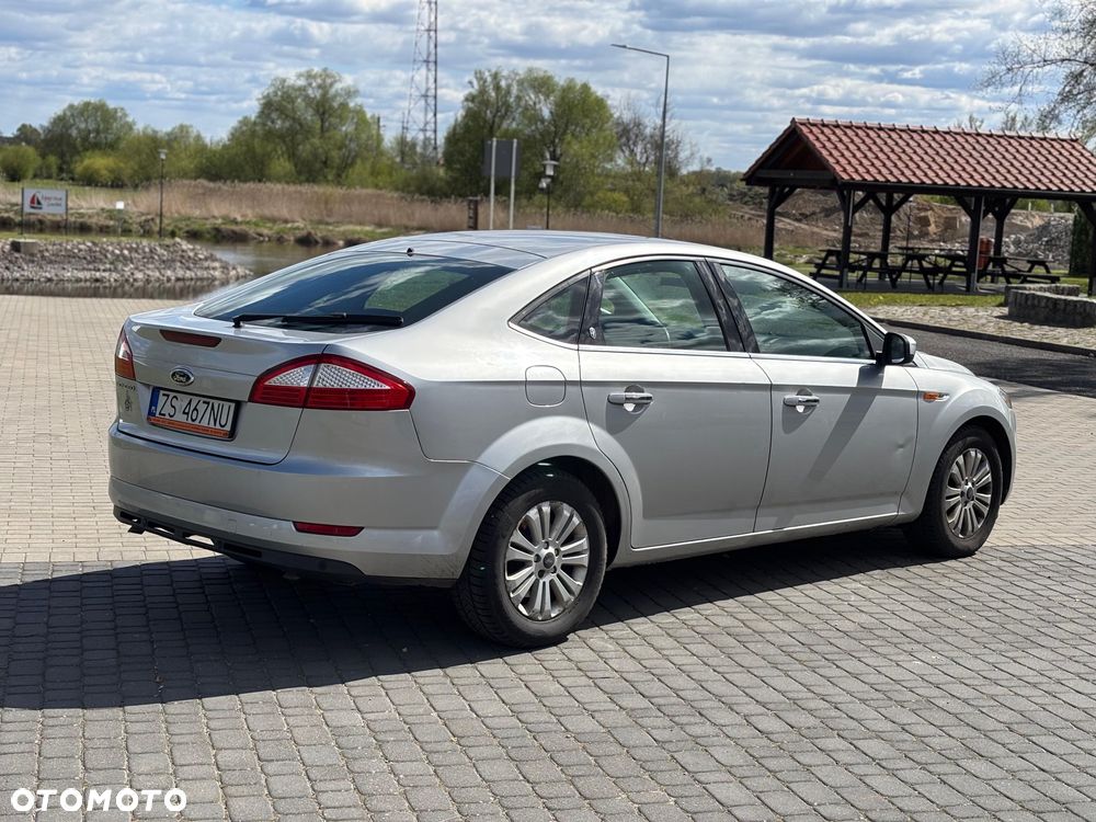 Ford Mondeo 2.3 Titanium - 7