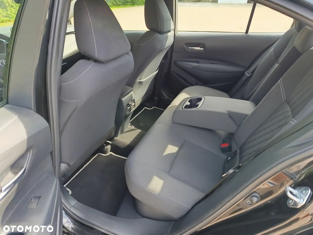 Toyota Corolla 1.8 Hybrid Comfort - 16