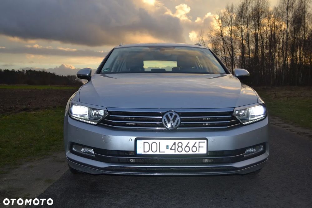 Volkswagen Passat 2.0 TDI (BlueMotion Technology) Highline - 13
