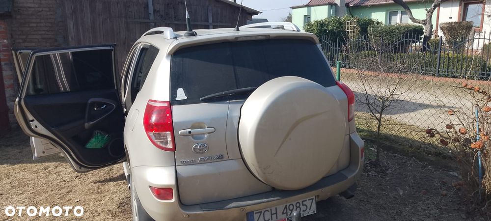 Toyota RAV4 2.2 D-4D Prestige - 4