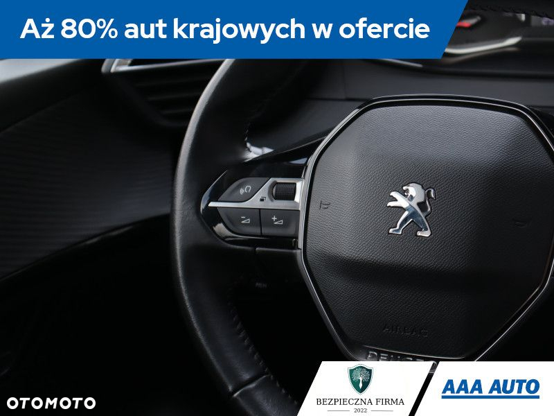 Peugeot 208 - 21