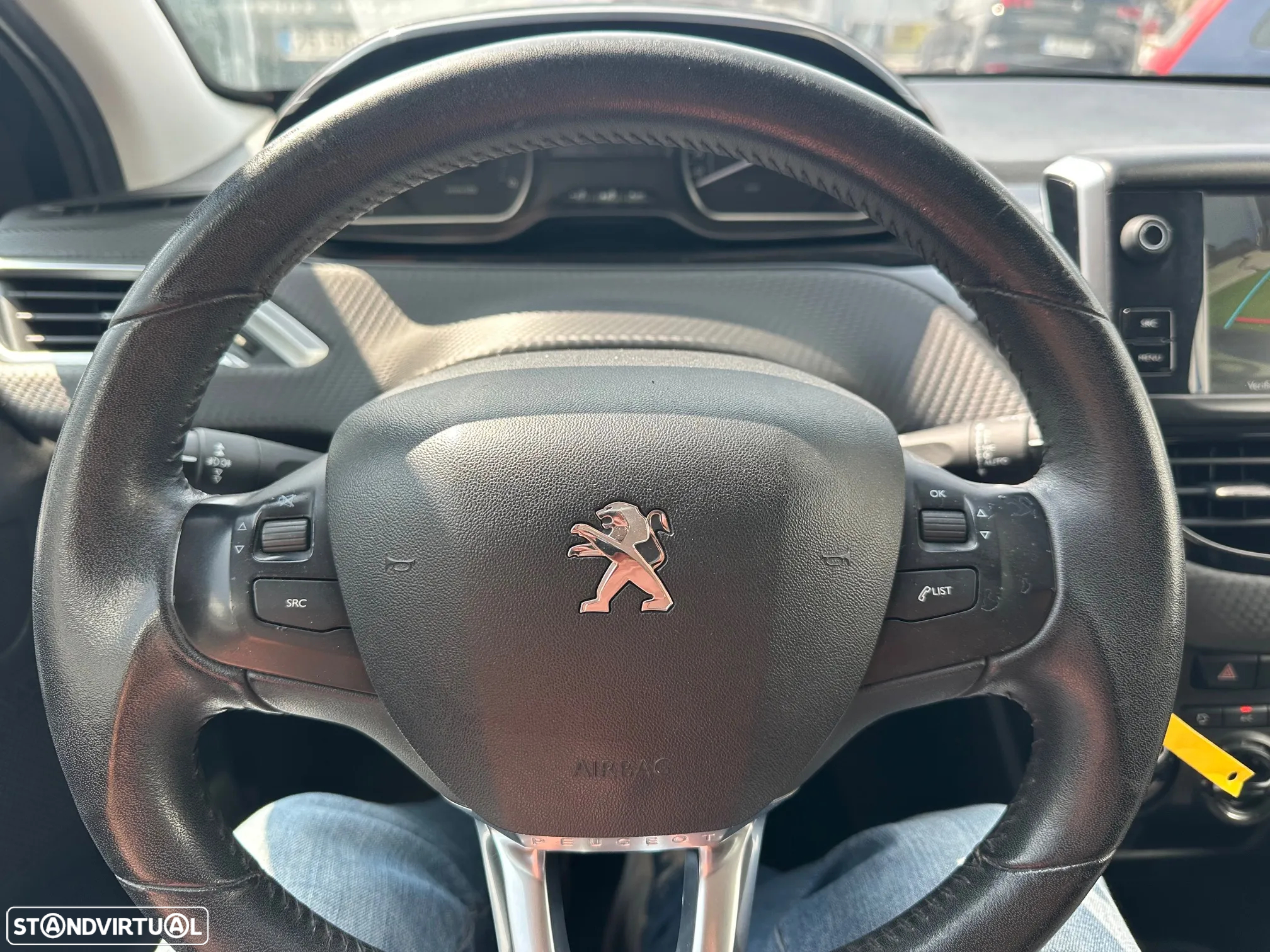 Peugeot 208 1.6 BlueHDi Style - 6