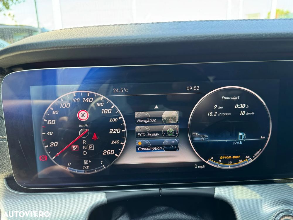 Mercedes-Benz E 400 4Matic Cabrio 9G-TRONIC AMG Line - 24