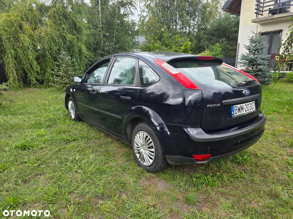Ford Focus 1.6 16V Trend - 6