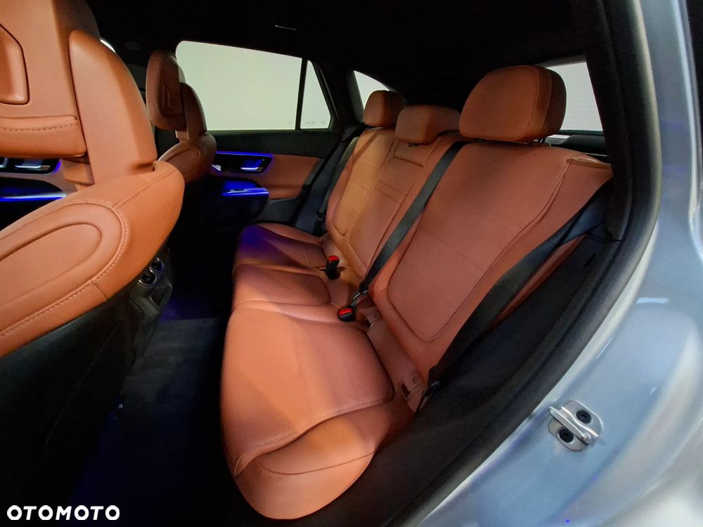 Mercedes-Benz GLC 300 e PHEV 4-Matic Avantgarde - 11