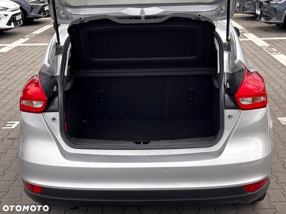 Ford Focus - 25